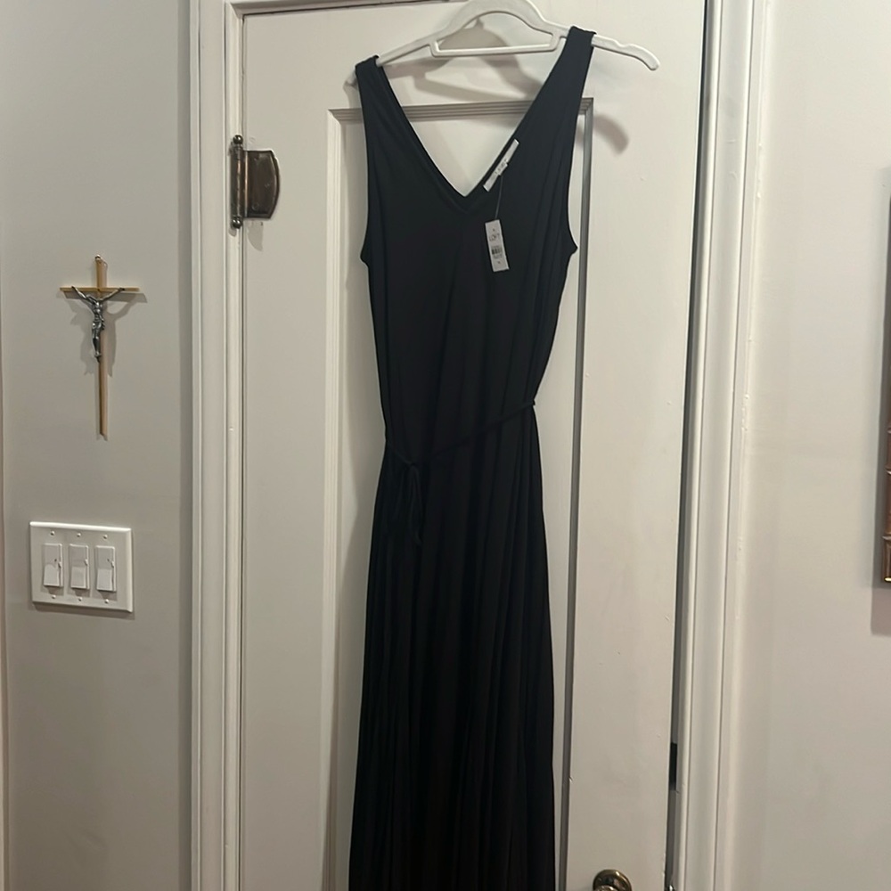 Black rayon v-neck , kick pleats maxi dress